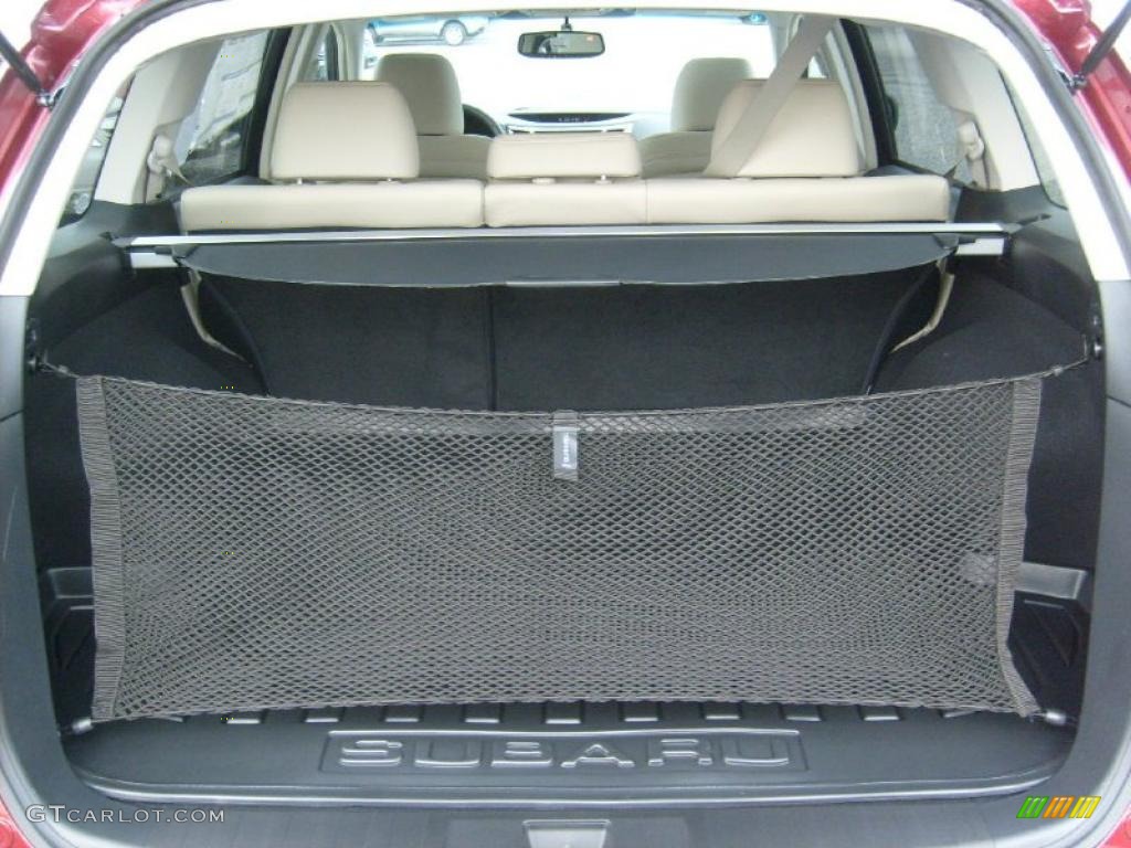 2011 Subaru Outback 2.5i Limited Wagon Trunk Photo #46022092