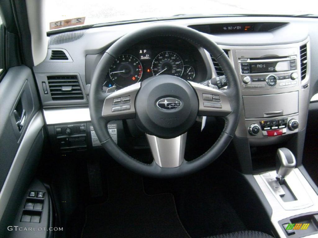 2011 Outback 2.5i Premium Wagon - Steel Silver Metallic / Off Black photo #15