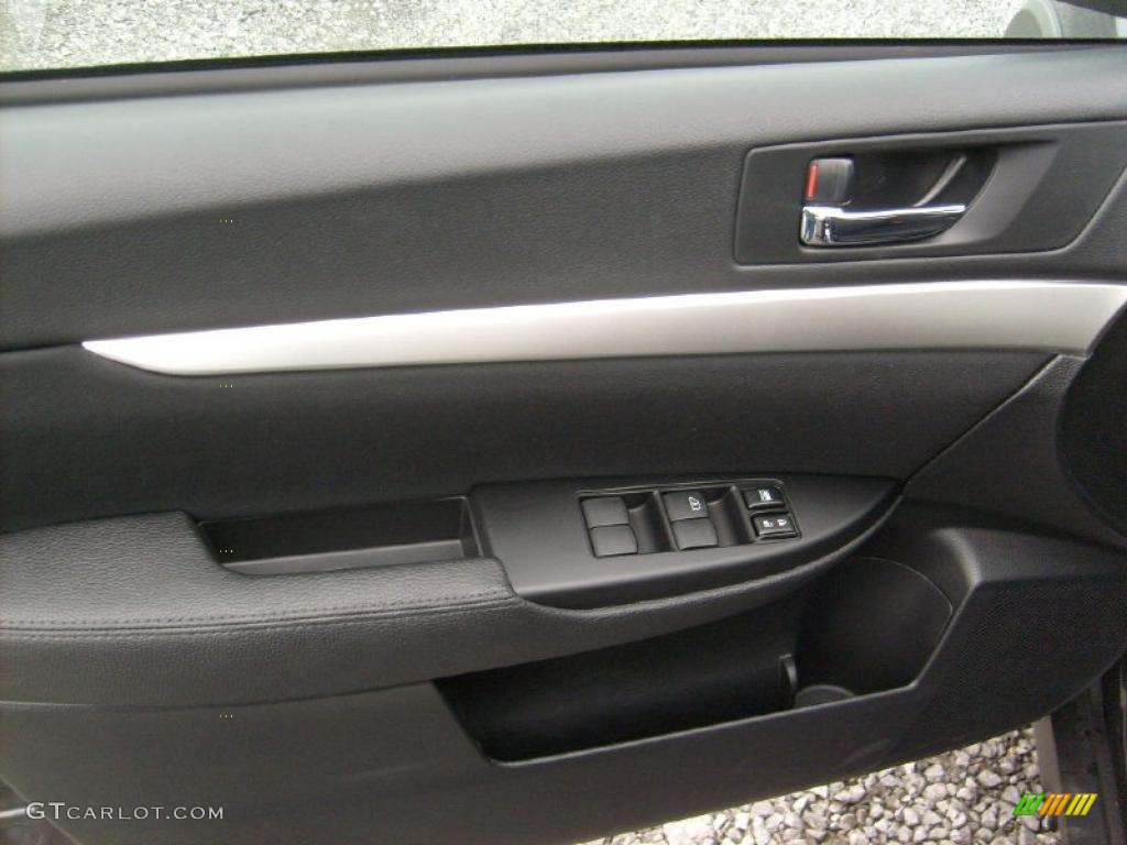 2011 Outback 2.5i Premium Wagon - Graphite Gray Metallic / Off Black photo #15