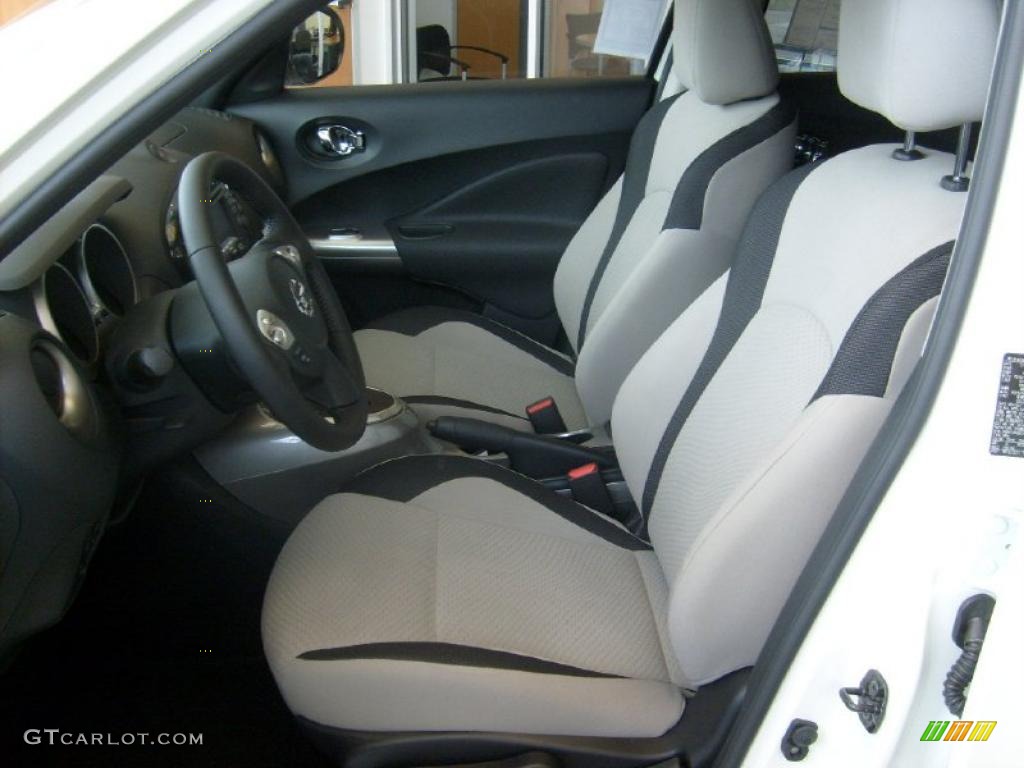 Gray/Silver Trim Interior 2011 Nissan Juke SV AWD Photo #46022929