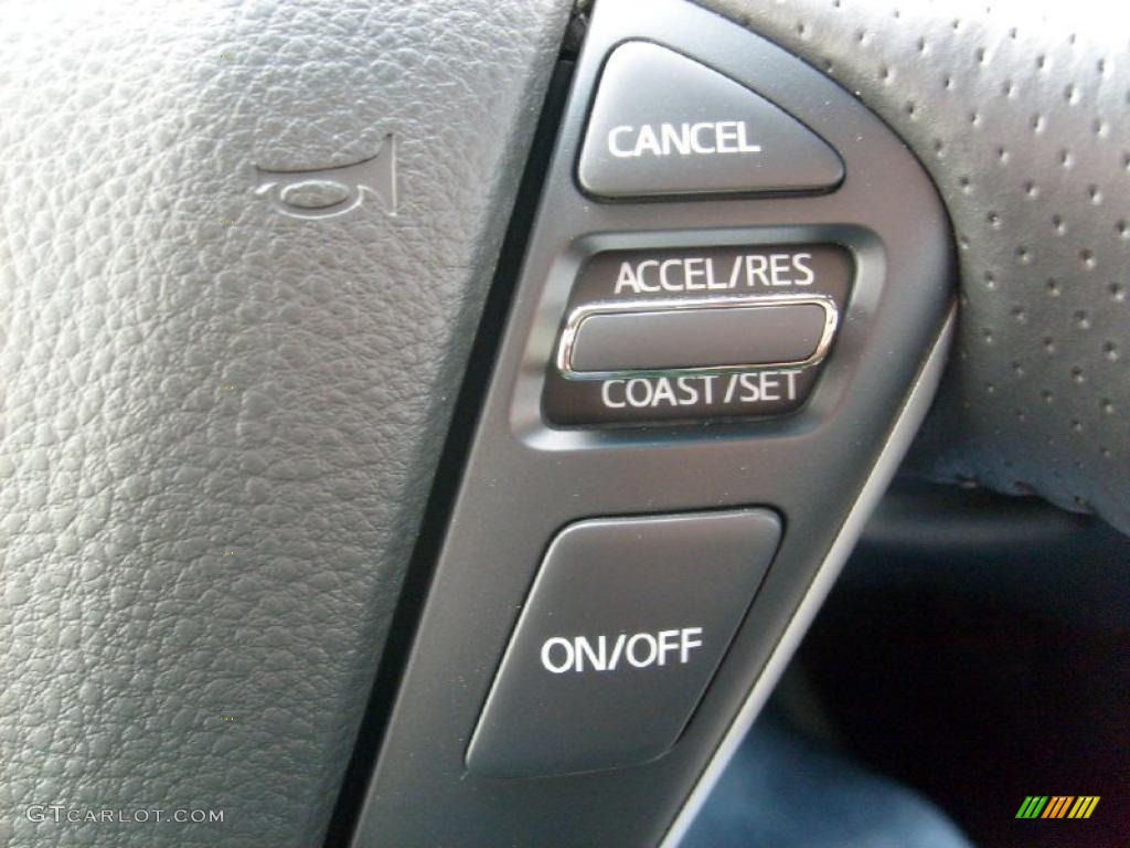 2011 Nissan Murano SL AWD Controls Photo #46023100