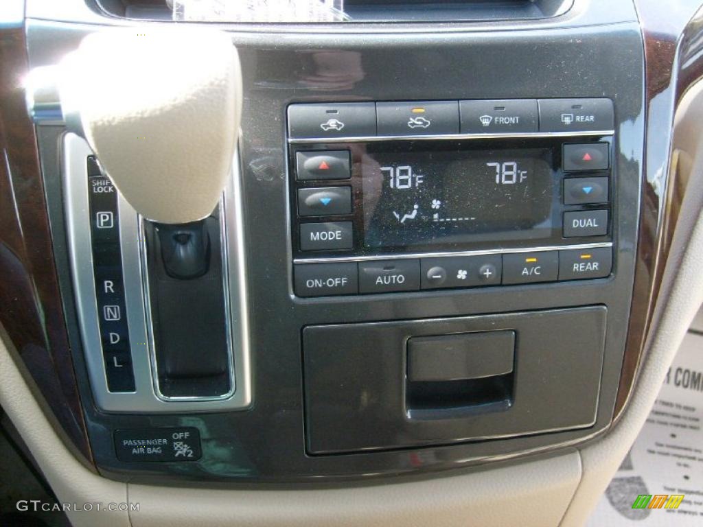 2011 Nissan Quest 3.5 SV Transmission Photos