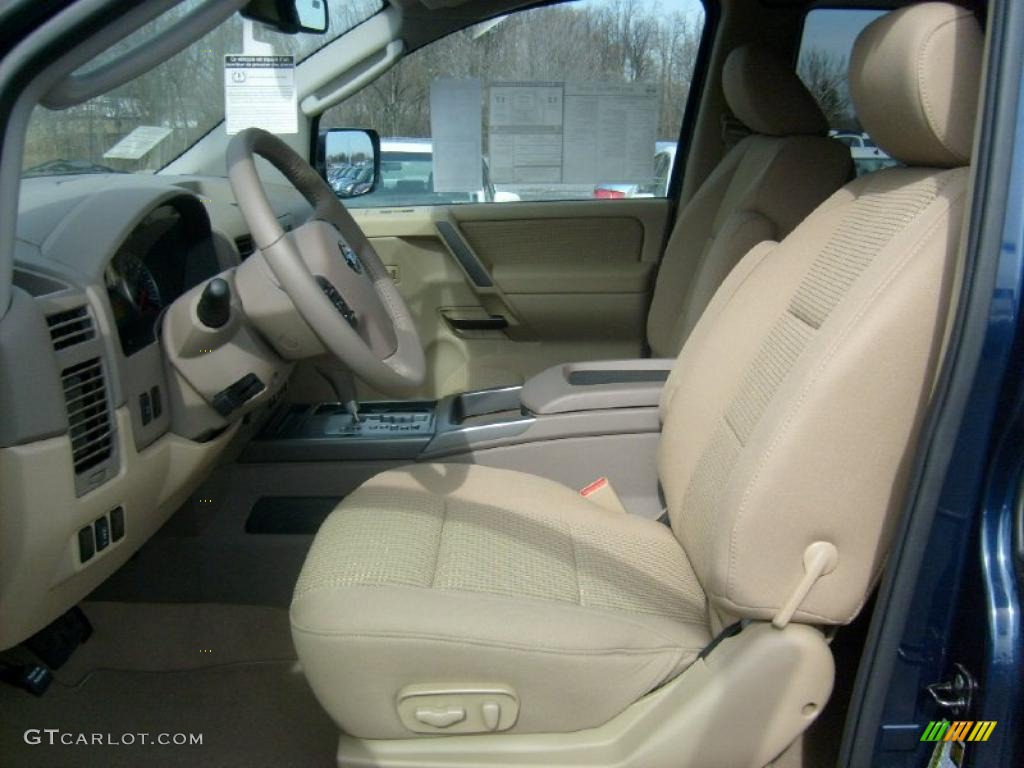 Almond Interior 2011 Nissan Titan SV King Cab 4x4 Photo #46023283