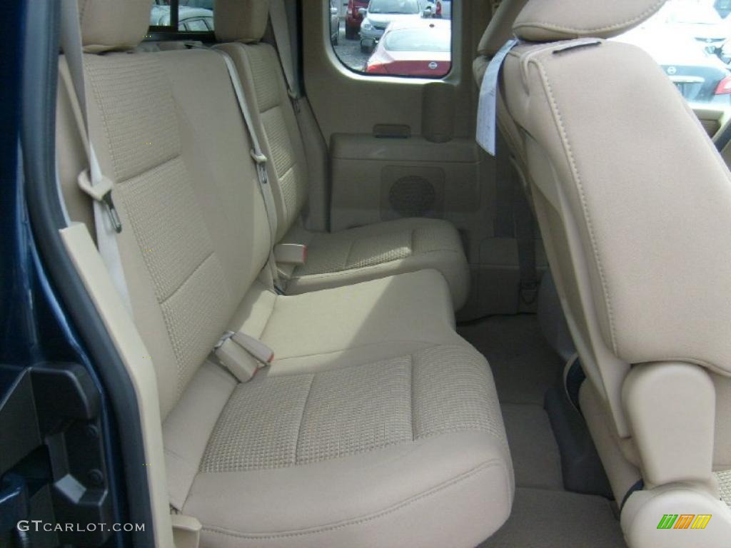 Almond Interior 2011 Nissan Titan SV King Cab 4x4 Photo #46023298