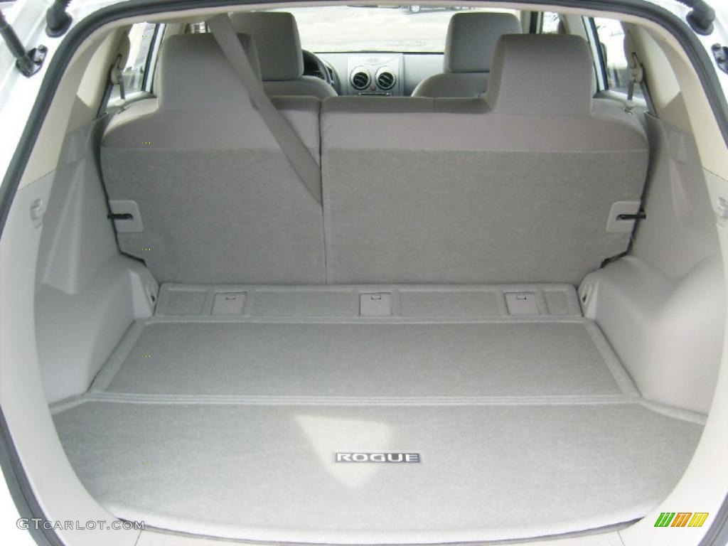2011 Rogue S AWD - Pearl White / Gray photo #4