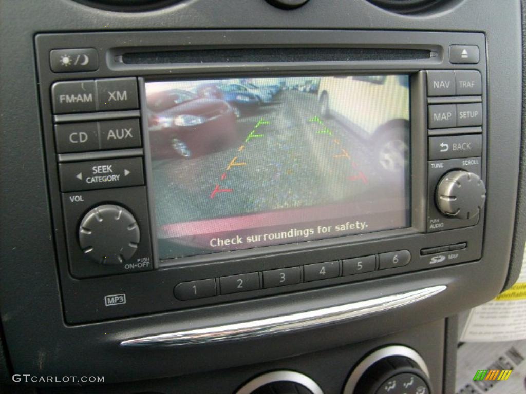 2011 Rogue SL AWD - Cayenne Red / Gray photo #4