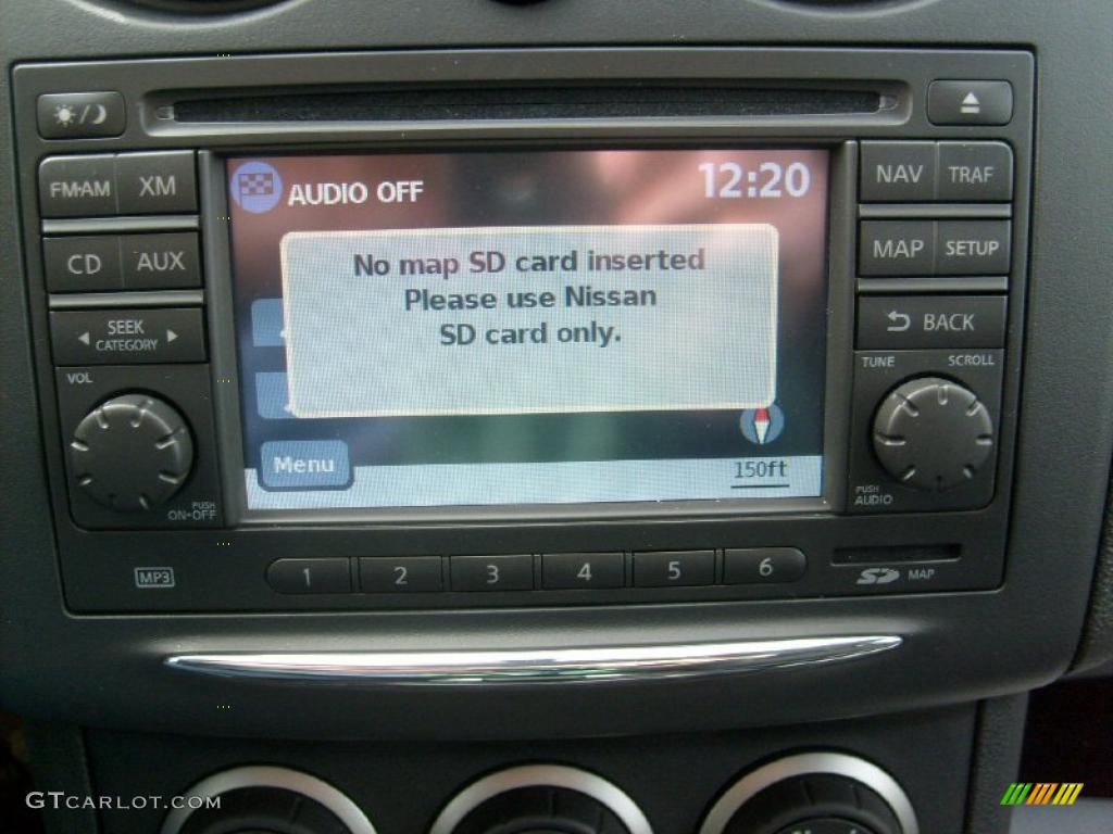 2011 Rogue SV AWD - Pearl White / Black photo #5