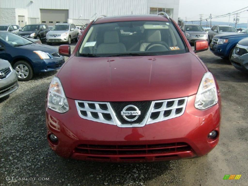 2011 Rogue SL AWD - Cayenne Red / Gray photo #10