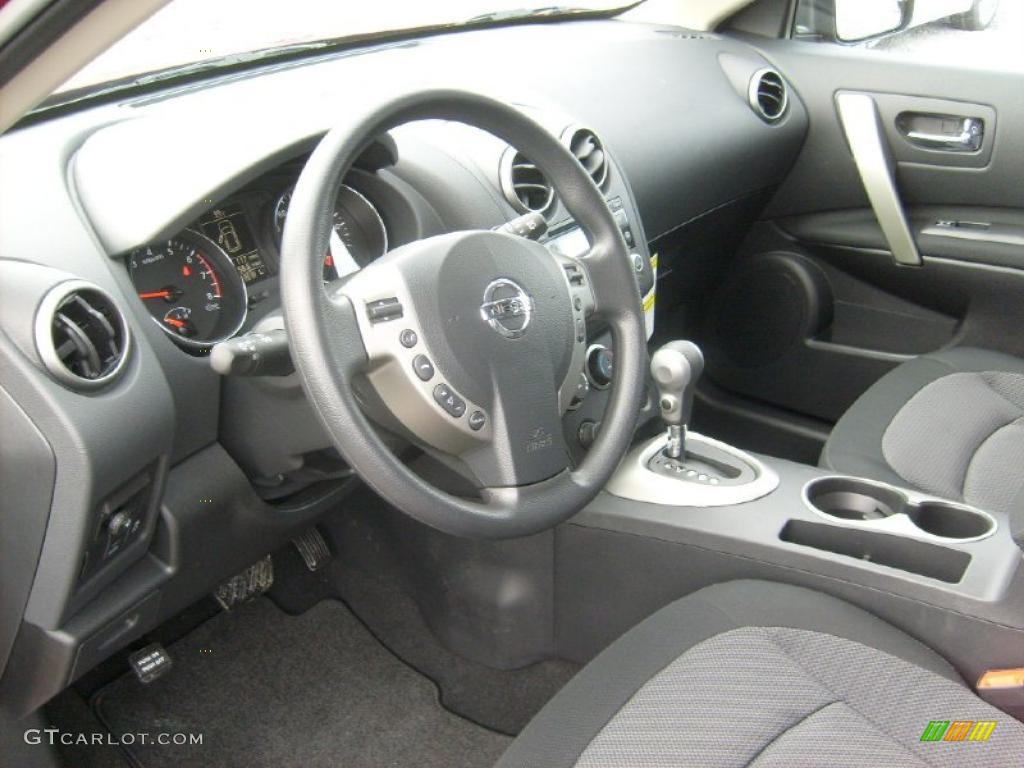 2011 Rogue SV AWD - Cayenne Red / Black photo #12