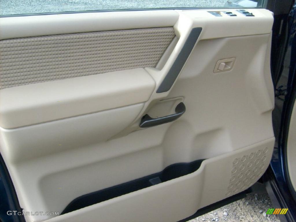 2011 Nissan Titan SV King Cab 4x4 Almond Door Panel Photo #46023439