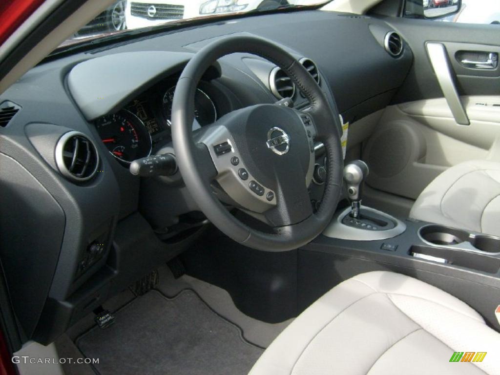 2011 Rogue SL AWD - Cayenne Red / Gray photo #12