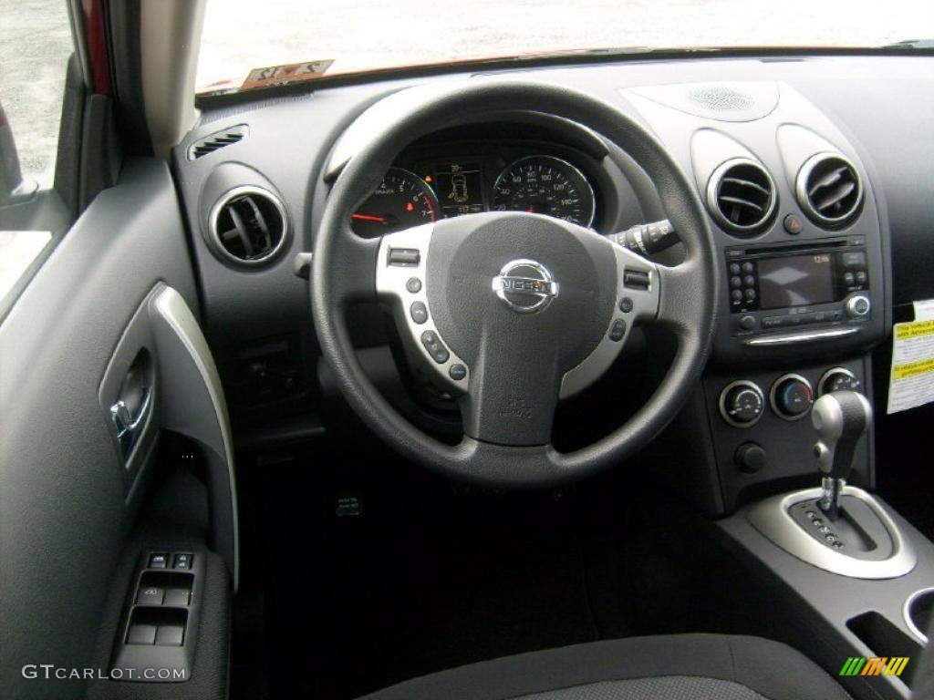 2011 Rogue SV AWD - Cayenne Red / Black photo #14