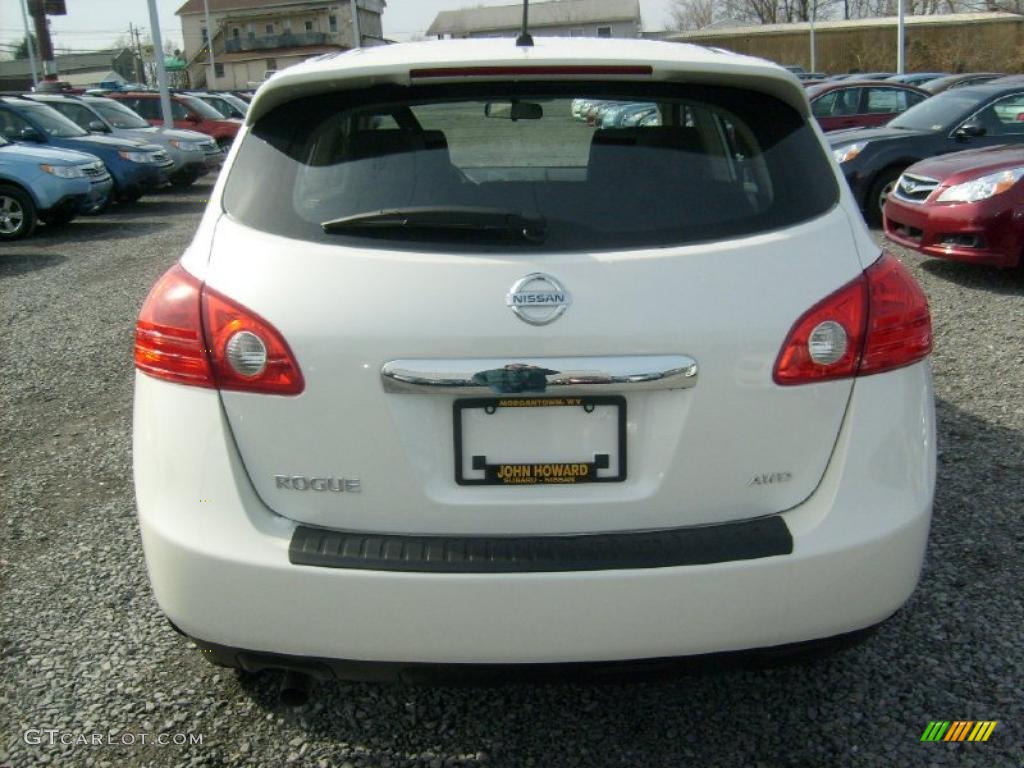 2011 Rogue S AWD - Pearl White / Black photo #8