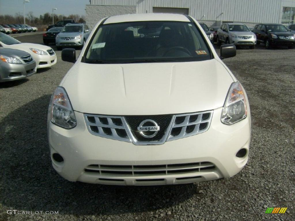 2011 Rogue S AWD - Pearl White / Black photo #11