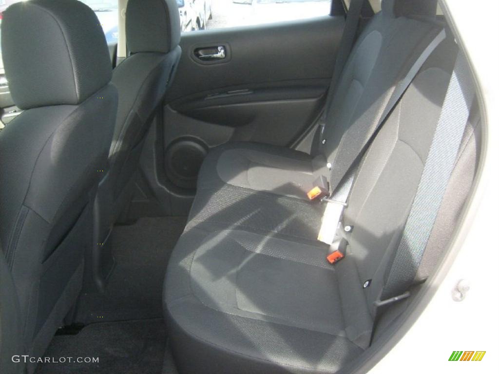 2011 Rogue S AWD - Pearl White / Black photo #15