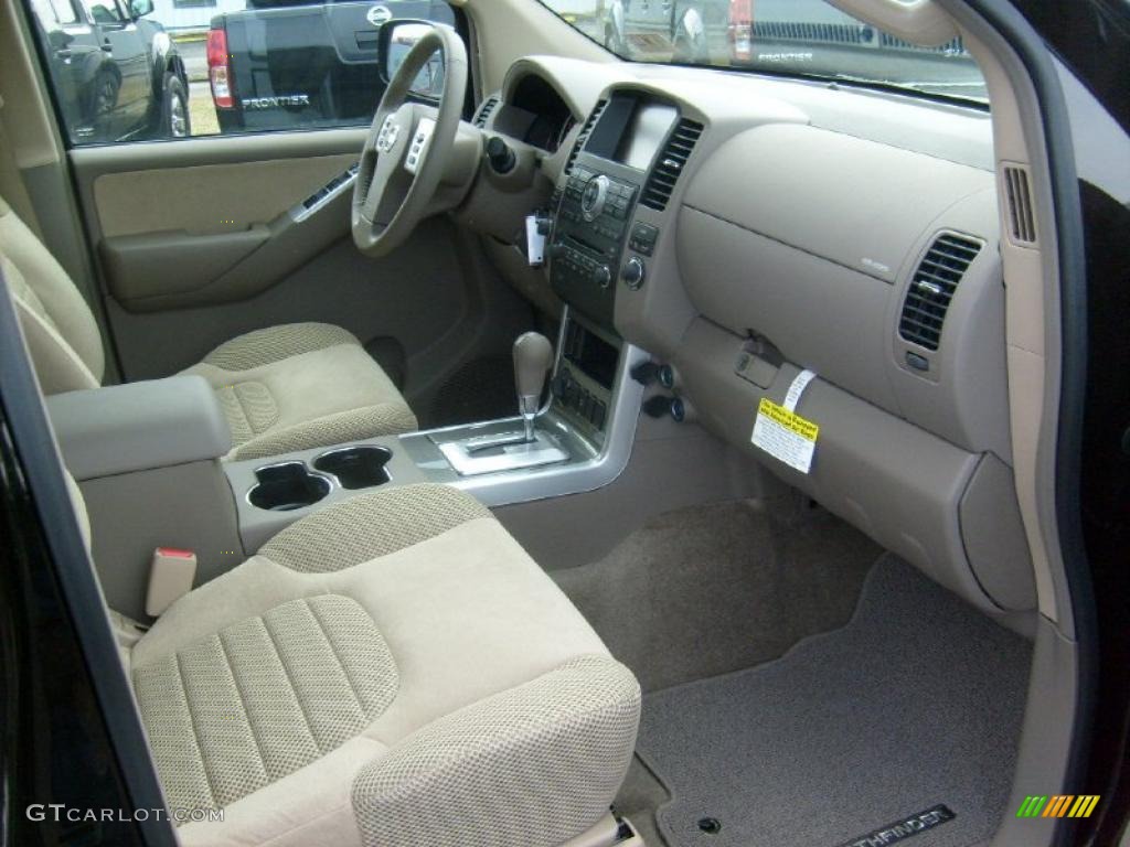 2011 Nissan Pathfinder SV 4x4 Interior Color Photos