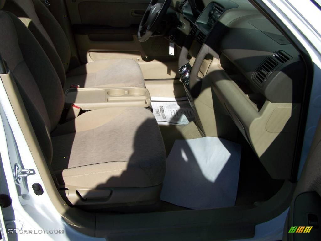 2006 CR-V LX 4WD - Taffeta White / Ivory photo #16