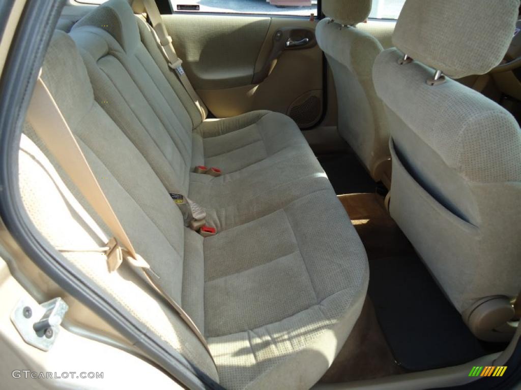 2001 L Series L200 Sedan - Medium Gold / Tan photo #16