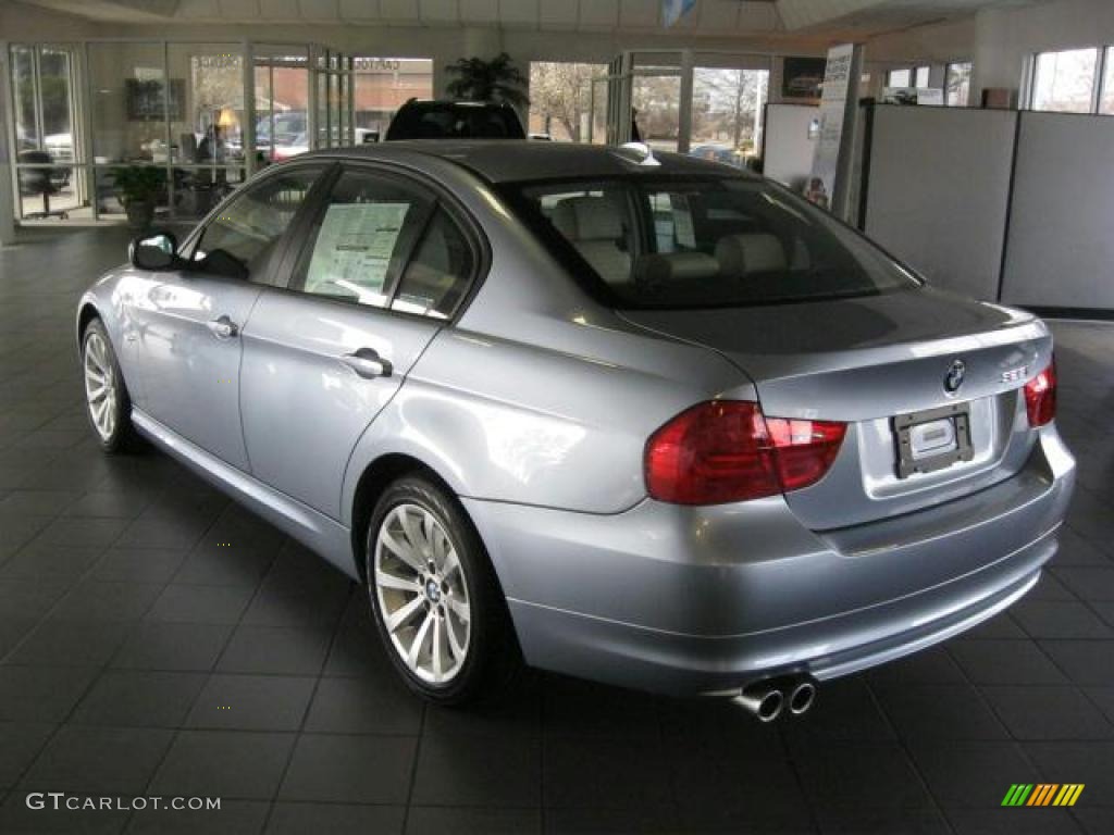 2011 3 Series 328i Sedan - Blue Water Metallic / Oyster/Black Dakota Leather photo #3