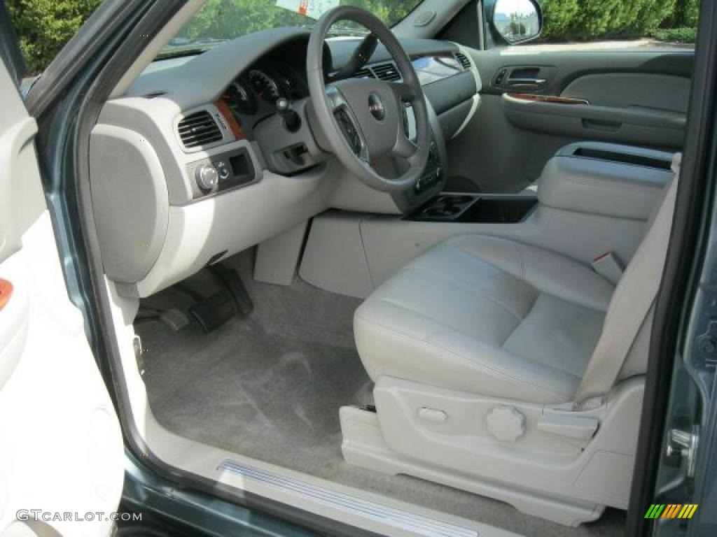 Light Titanium Interior 2009 GMC Yukon Hybrid Photo #46026379