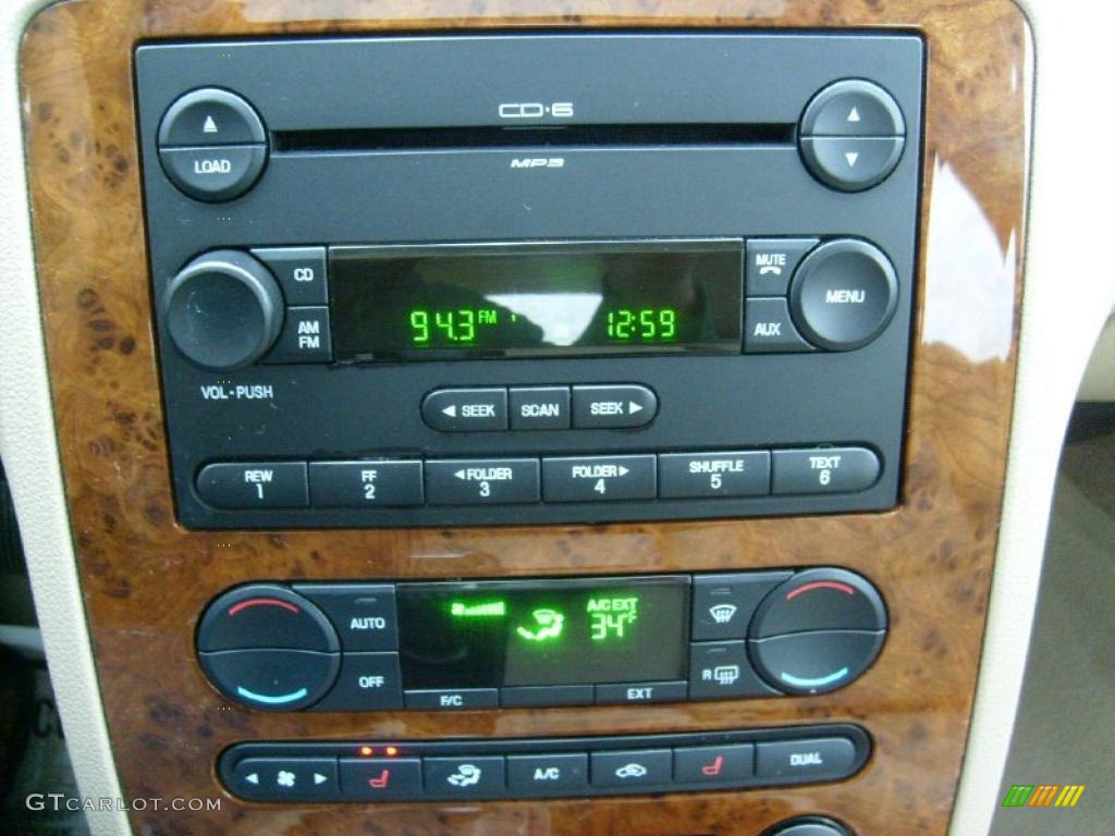 2005 Ford Five Hundred Limited AWD Controls Photo #46027156