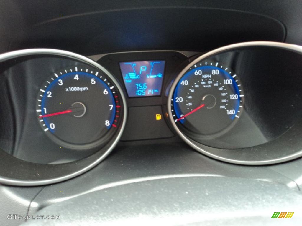 2010 Hyundai Tucson Limited Gauges Photo #46028968
