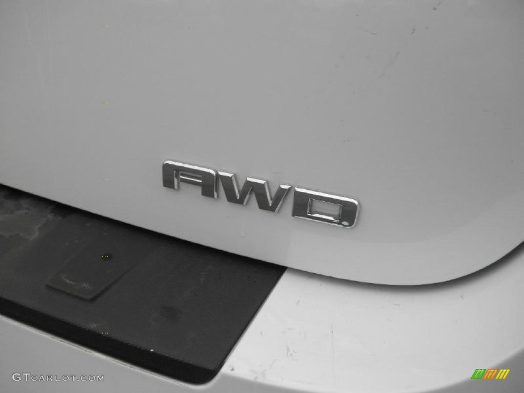2011 GMC Terrain SLE AWD Marks and Logos Photos