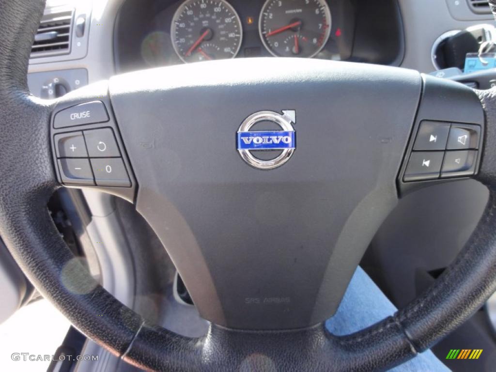2006 Volvo S40 T5 AWD Dark Beige/Quartz Steering Wheel Photo #46032864