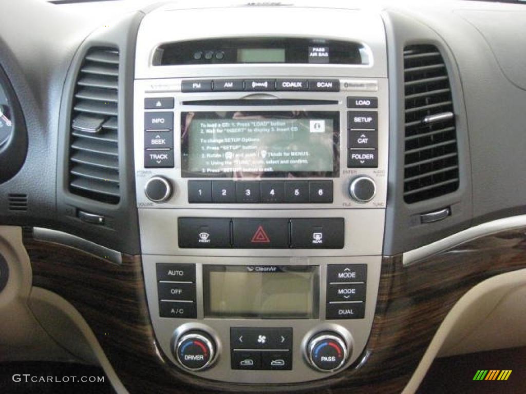 2011 Hyundai Santa Fe Limited Controls Photo #46034133
