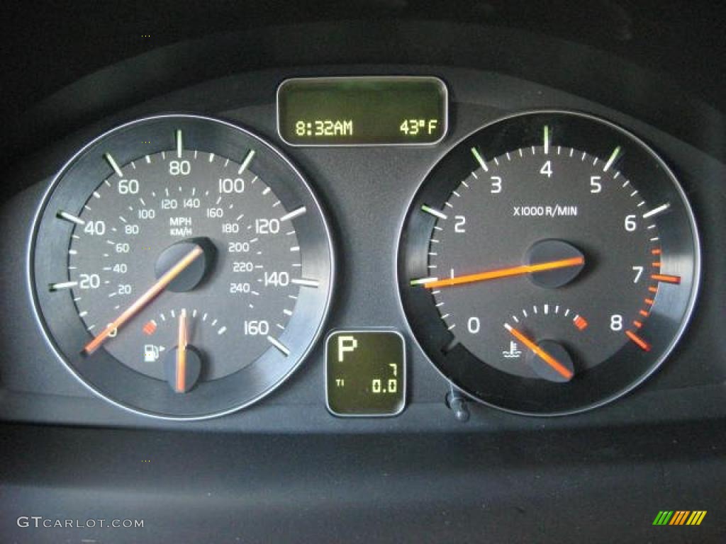 2011 Volvo C30 T5 Gauges Photo #46034154