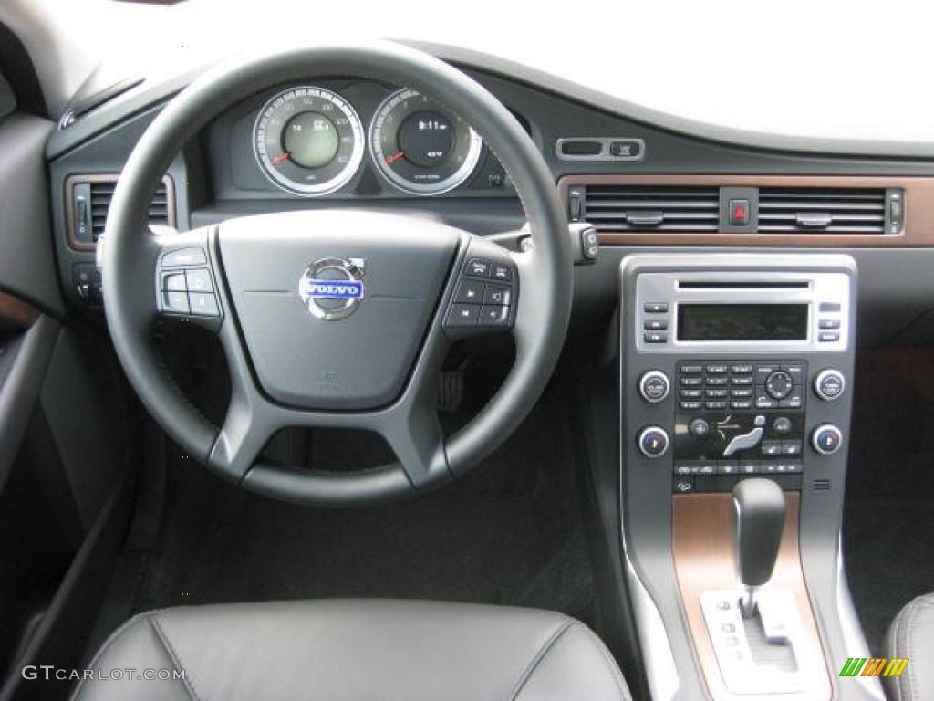 2011 Volvo XC70 3.2 AWD Off Black Dashboard Photo #46034295
