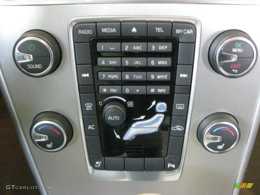 2011 Volvo XC60 3.2 Controls Photo #46034298