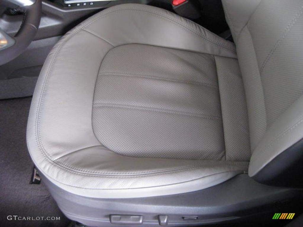 Taupe Interior 2011 Hyundai Tucson Limited AWD Photo #46034442