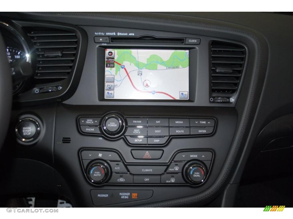 2011 Kia Optima SX Controls Photo #46034862