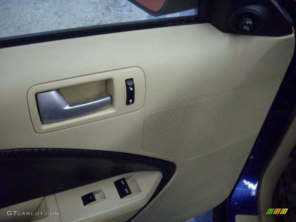 2009 Mustang V6 Convertible - Vista Blue Metallic / Medium Parchment photo #14