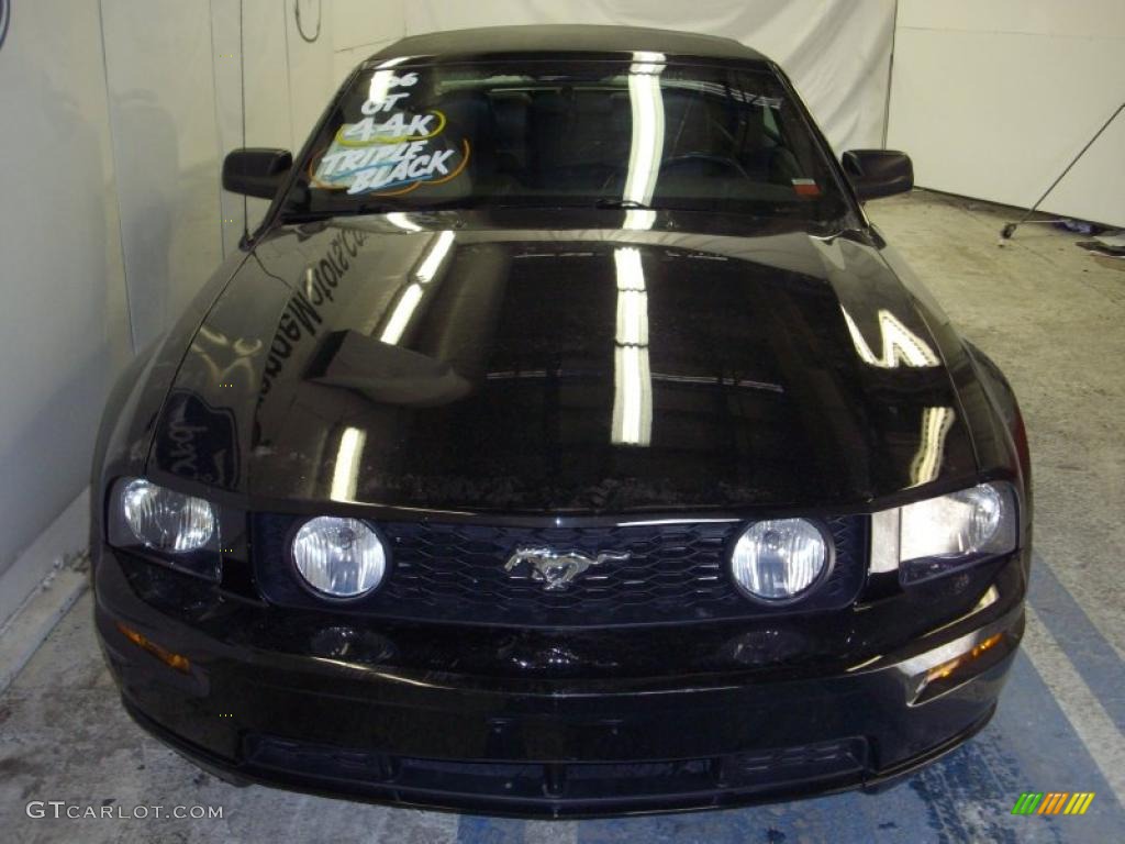 2006 Mustang GT Premium Convertible - Black / Dark Charcoal photo #2