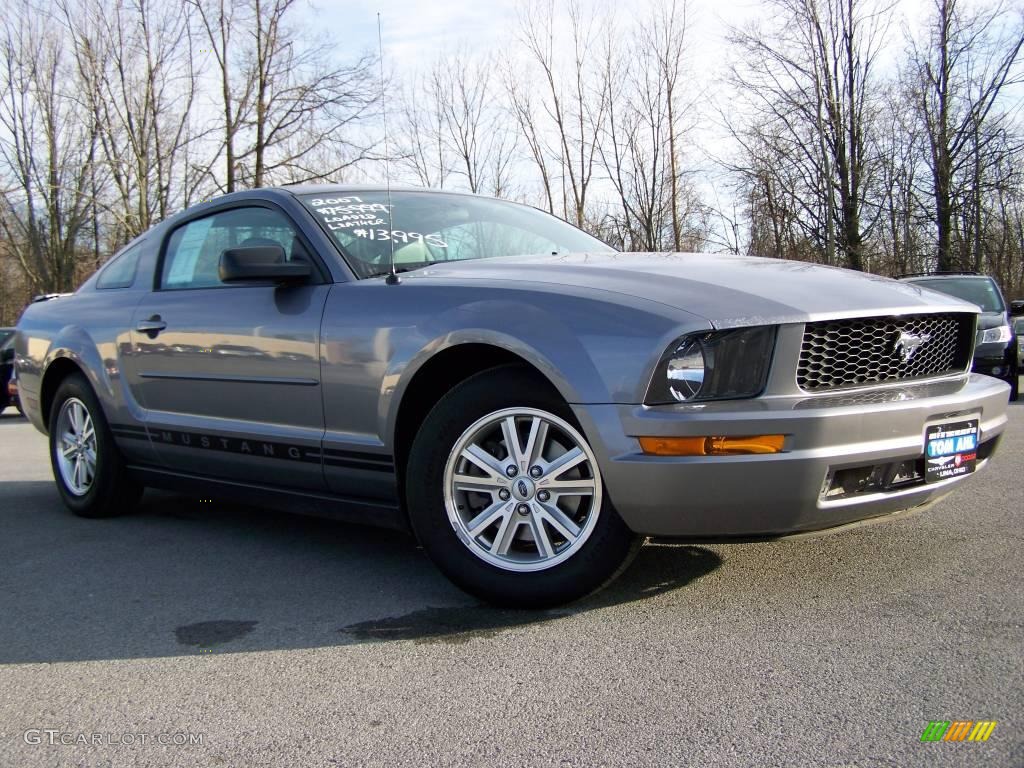2007 Mustang V6 Premium Coupe - Tungsten Grey Metallic / Light Graphite photo #8