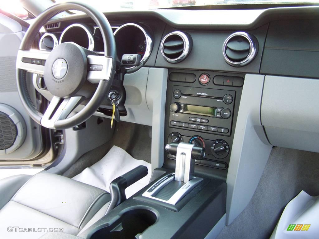 2007 Mustang V6 Premium Coupe - Tungsten Grey Metallic / Light Graphite photo #12