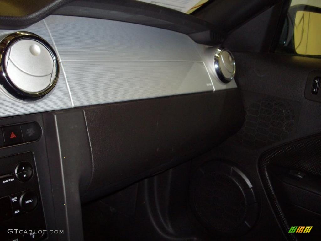 2006 Mustang GT Premium Convertible - Black / Dark Charcoal photo #29