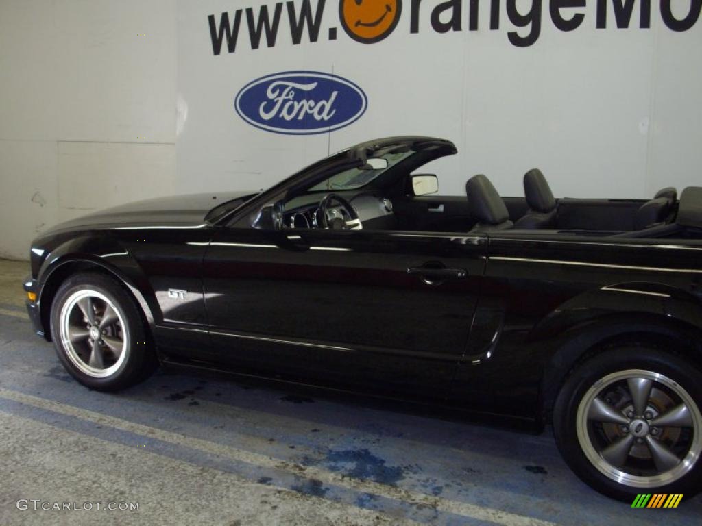 2006 Mustang GT Premium Convertible - Black / Dark Charcoal photo #35