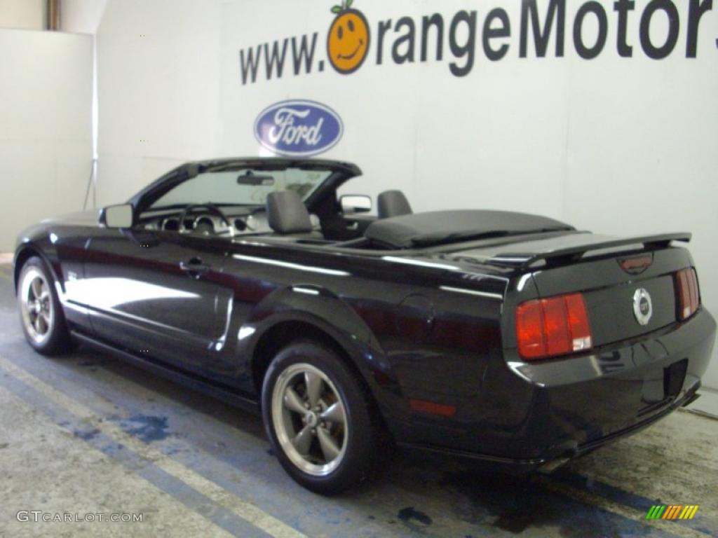 2006 Mustang GT Premium Convertible - Black / Dark Charcoal photo #36