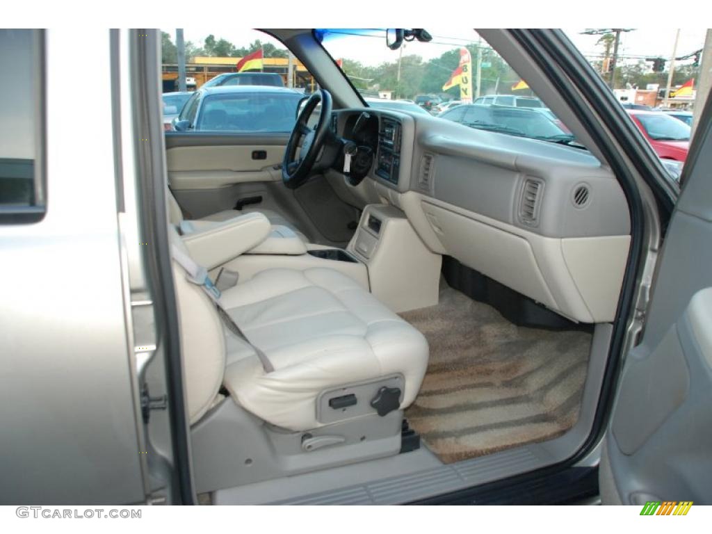 2001 Tahoe LS - Light Pewter Metallic / Tan/Neutral photo #19