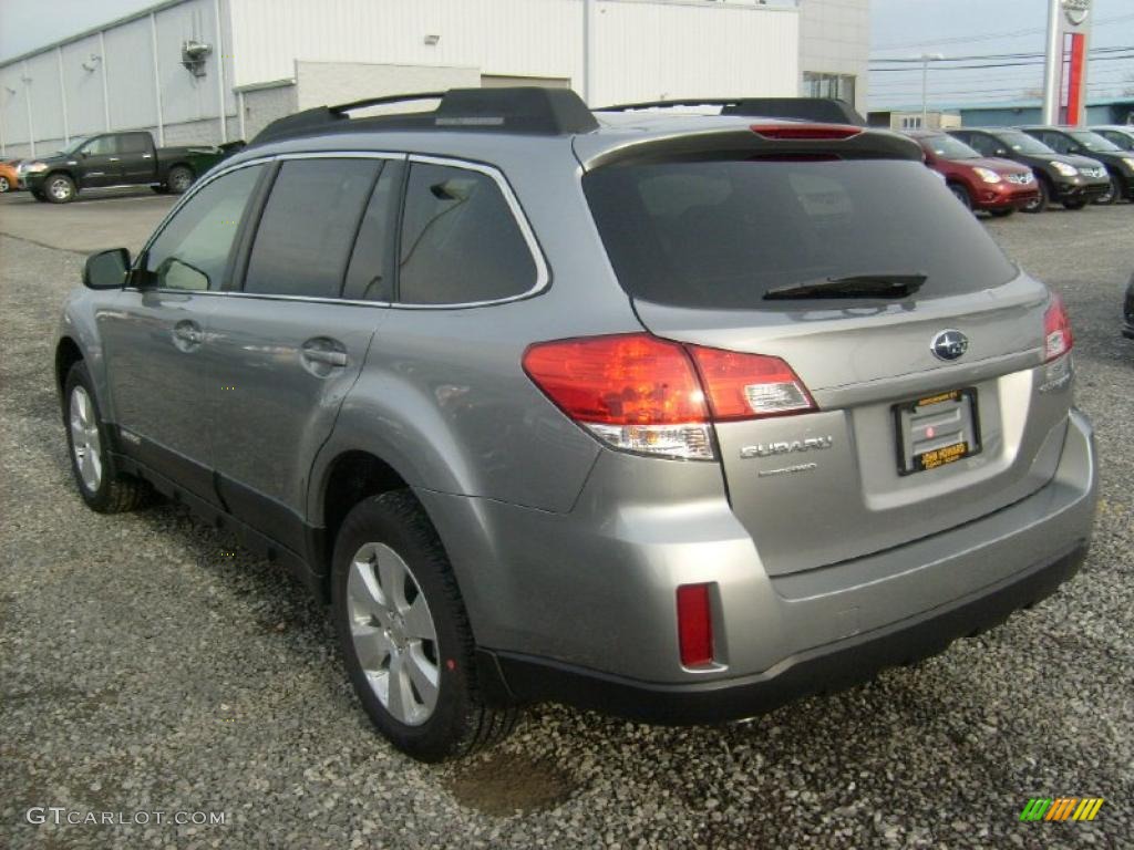 2011 Outback 2.5i Premium Wagon - Steel Silver Metallic / Off Black photo #9