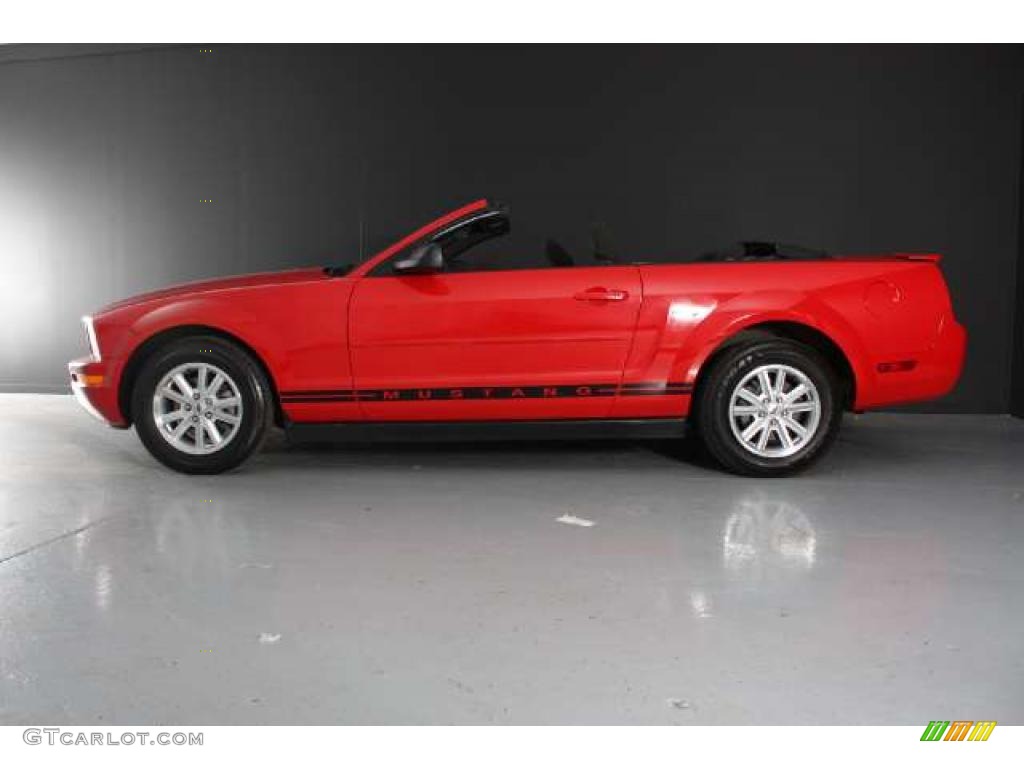 2007 Mustang V6 Premium Convertible - Torch Red / Medium Parchment photo #2