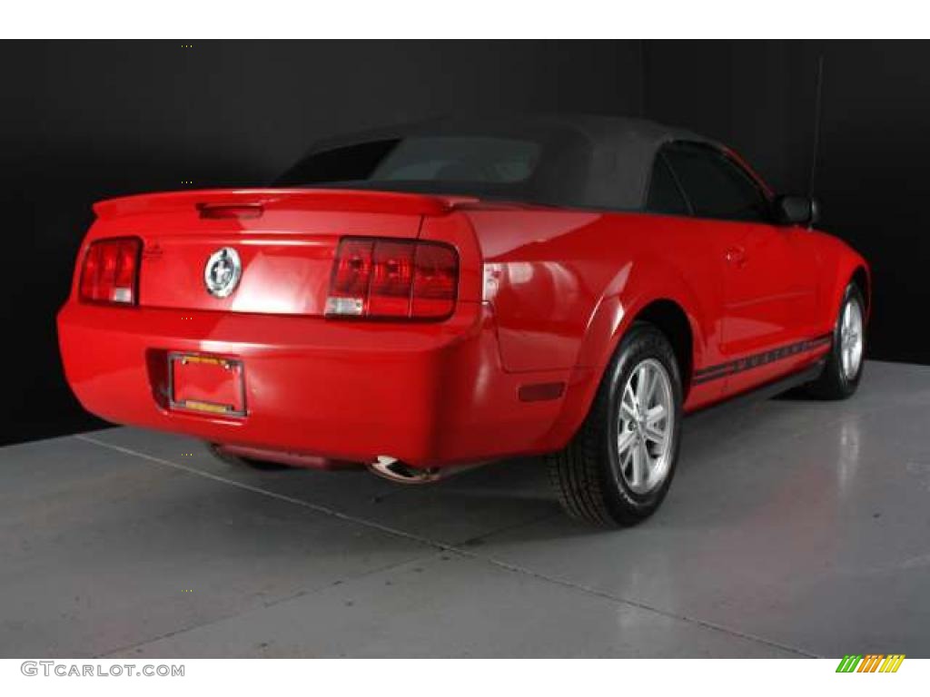 2007 Mustang V6 Premium Convertible - Torch Red / Medium Parchment photo #4