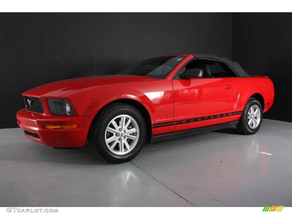 2007 Mustang V6 Premium Convertible - Torch Red / Medium Parchment photo #20