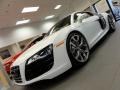 Ibis White - R8 5.2 FSI quattro Photo No. 1