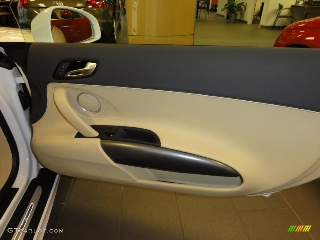 2011 Audi R8 5.2 FSI quattro Luxor Beige Nappa Leather Door Panel Photo #46040365
