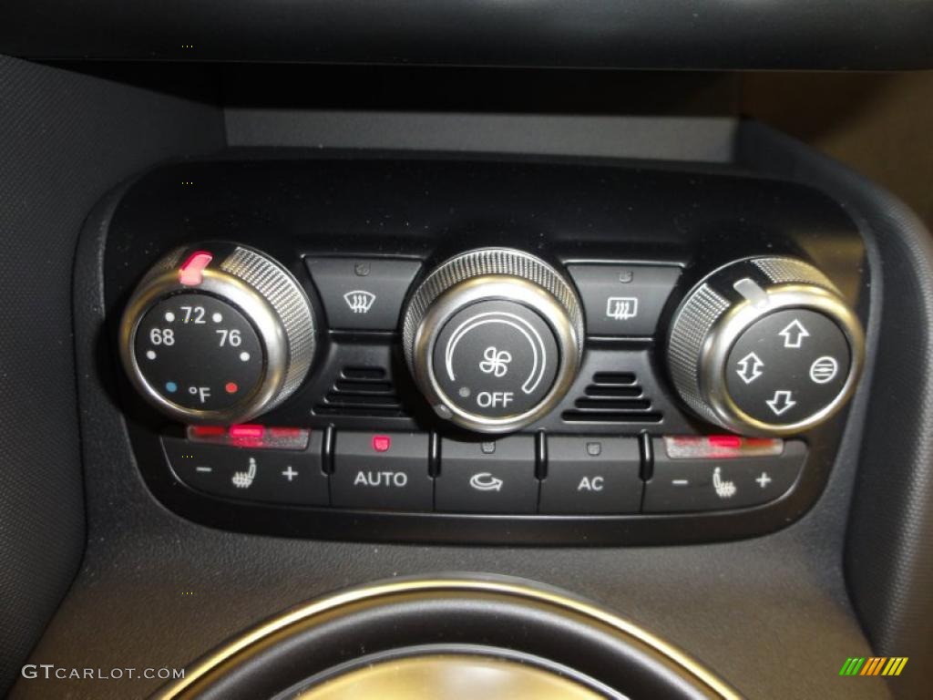 2011 Audi R8 5.2 FSI quattro Controls Photo #46040398