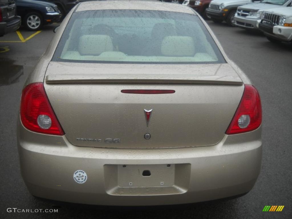 2006 G6 Sedan - Sedona Beige Metallic / Light Taupe photo #3